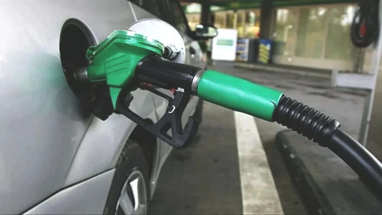 Petrol Fiyatları Dünyada Düşerken Türkiye’de Zam Geldi! Makas Açılıyor!
