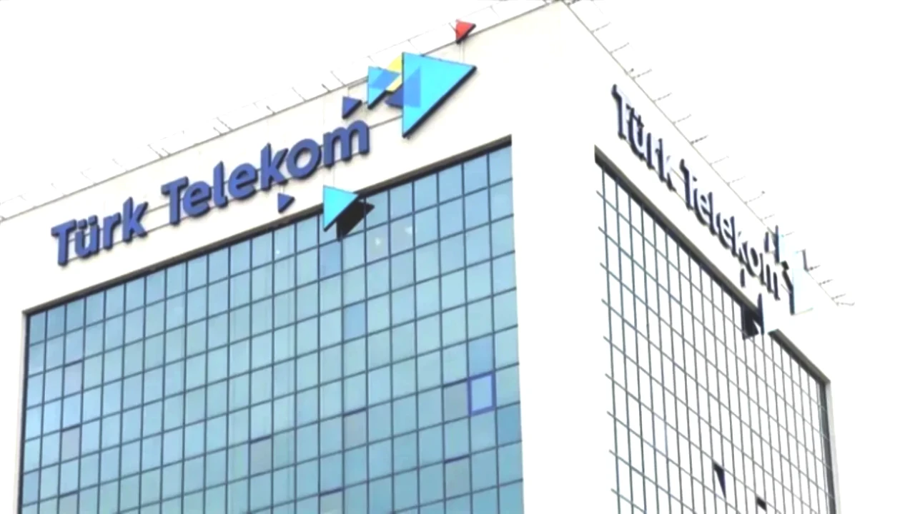Türk Telekom'dan Dikkat Çeken Tarife Değişikliği! Yeni Fiyatlar Ne Zaman Geçerli?