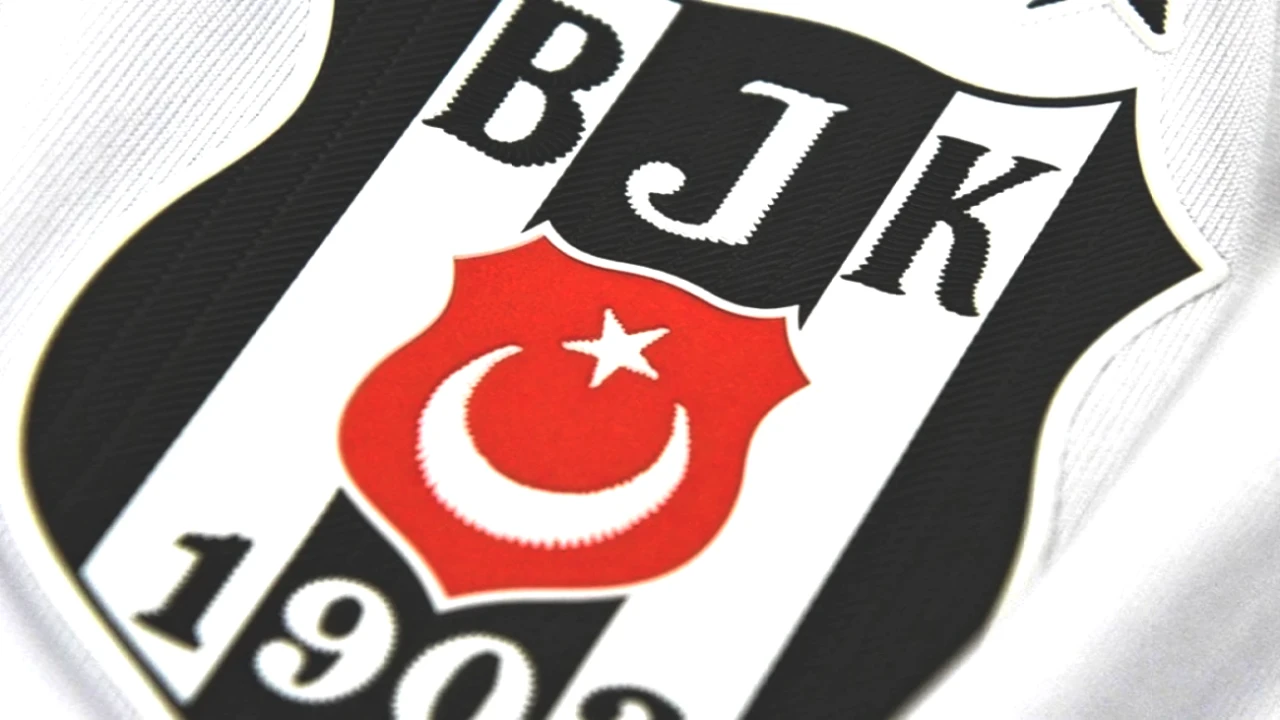 Yıldız Futbolcudan Beşiktaş Taraftarını Coşturan Sosyal Medya Etkileşimi!