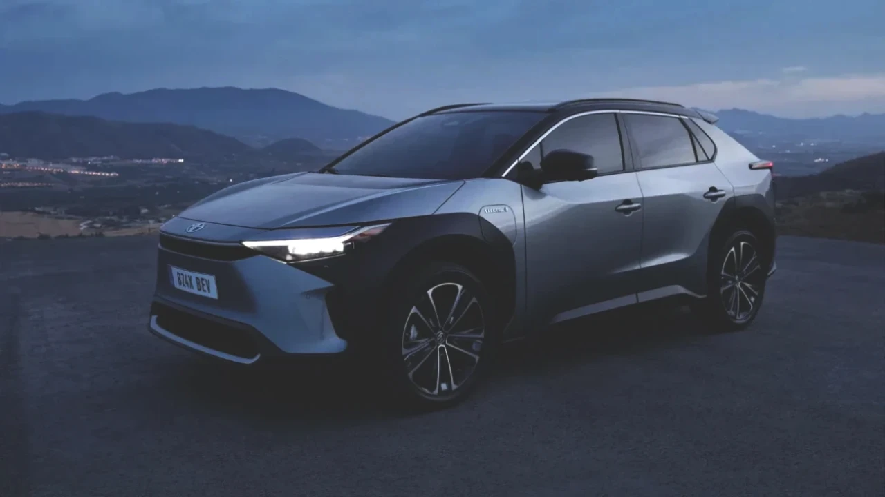 Toyota'dan Tarihi Adım! İlk Kez Üretilecek Olaşacak Modelle İlgili Tüm Detaylar