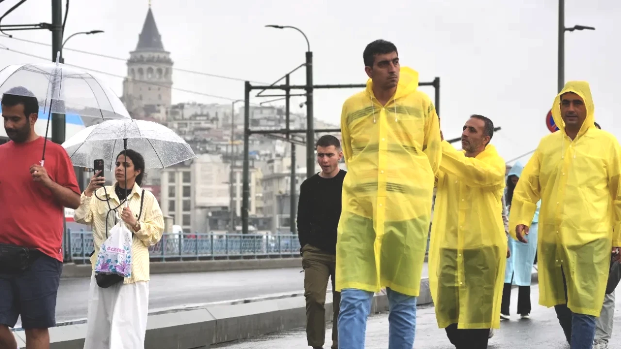 Meteoroloji'den Kritik Hava Durumu Uyarısı! Bu Akşam Dikkat Edilmesi Gerekenler