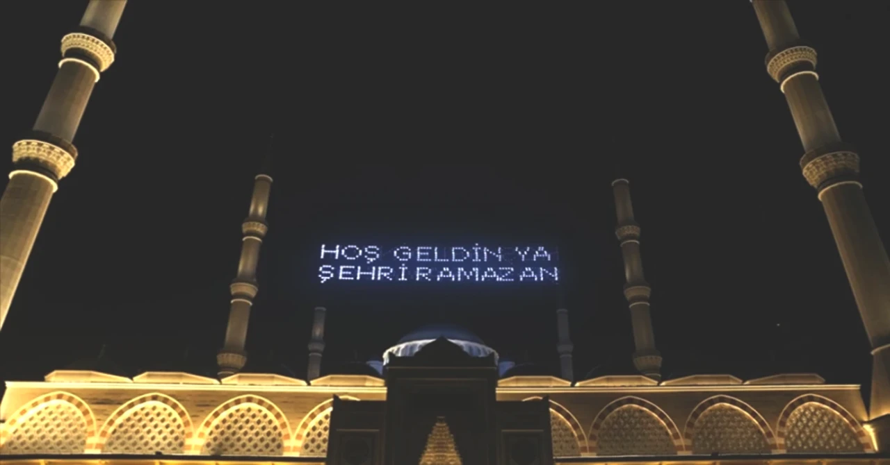 Ramazan Ayı Başlangıcı Belirlendi! Diyanet'ten Bayram Tarihleri Açıklandı!