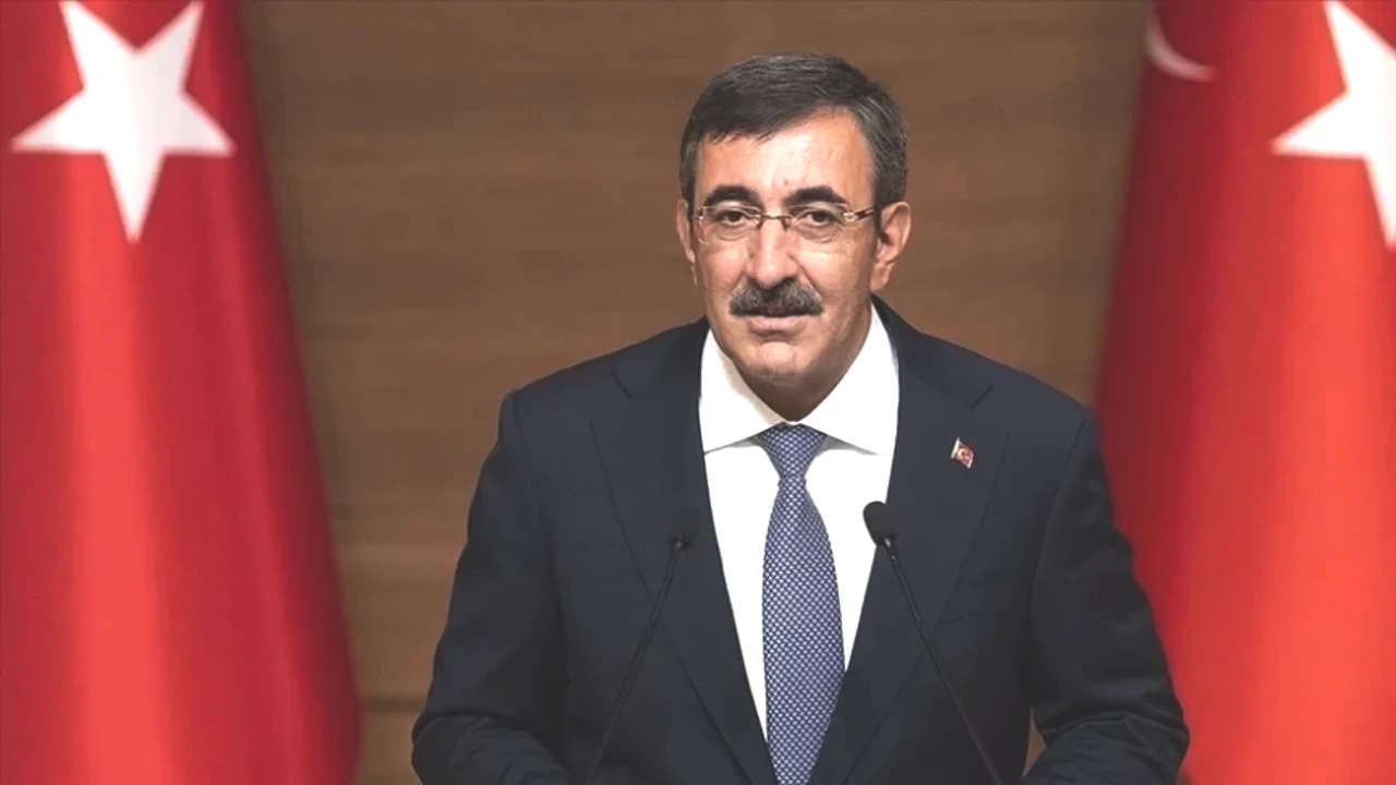 Cumhurbaşkanı Yardımcısı Cevdet Yılmaz'dan Beklenen Açıklama: Gözler Yarın Ne Olacak?