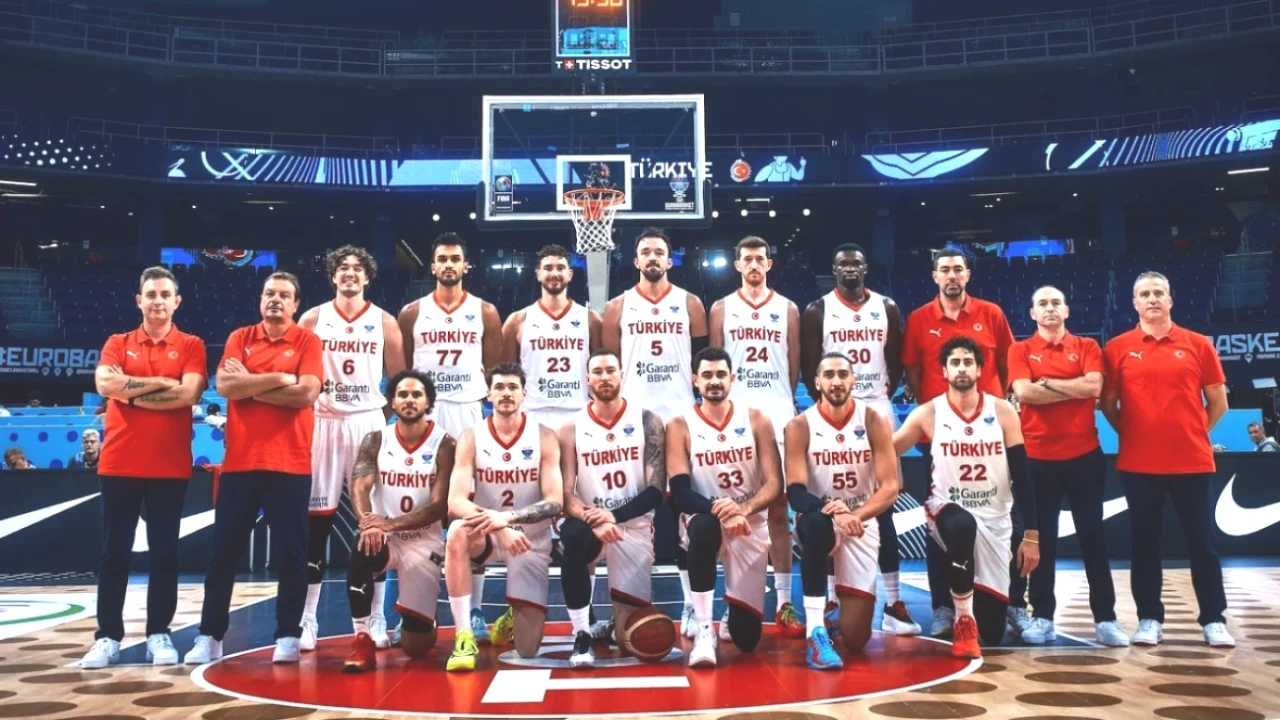 A Milli Erkek Basketbol Takımı Yarı Finalde! Polonya ile Karşılaşıyor