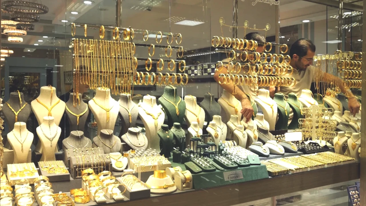 Gram Altın Fiyatları Yükselişte! Yeni Rekor: 4.915 TL'ye Ulaştı!
