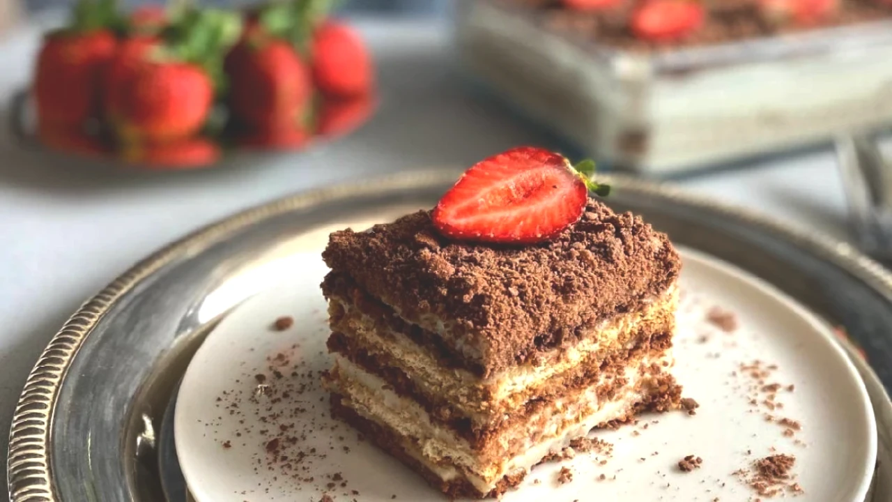 Pastane Lezzetini Evinizde Yakalayın! Pratik Yalancı Pasta Tarifi